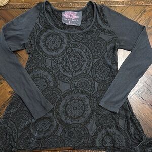 Pink Lotus for Athleta Gray and black Relaxed Graphic Tunic Sz Large